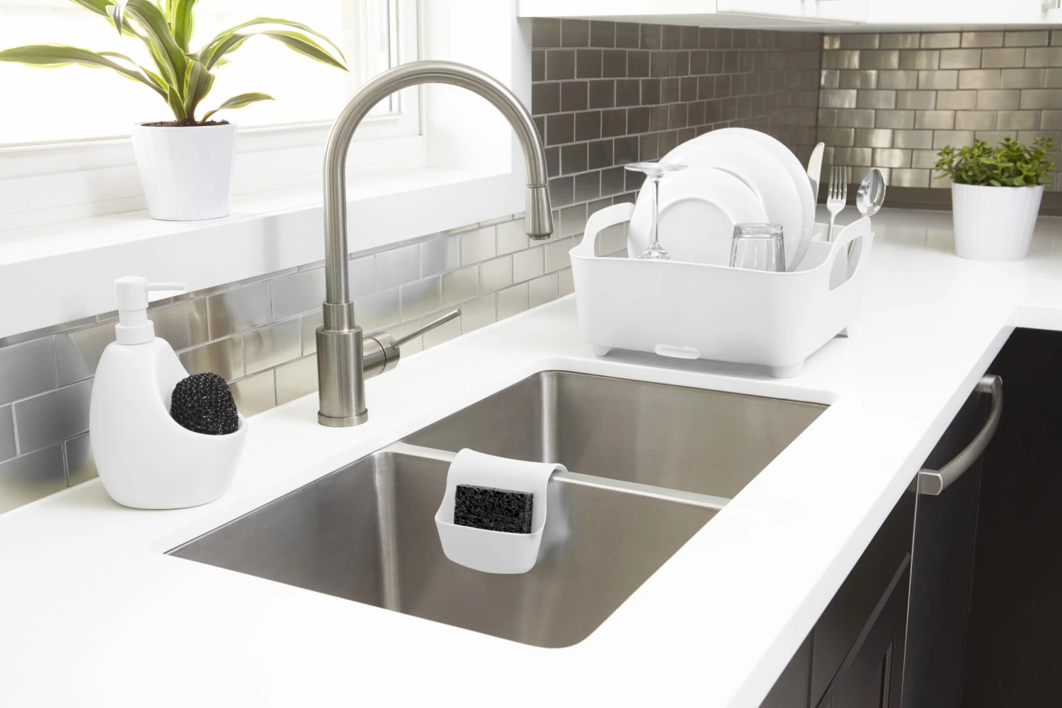 Umbra Tub Dish Rack - White 4 Umbra Tub Dish Rack - White - Image 4