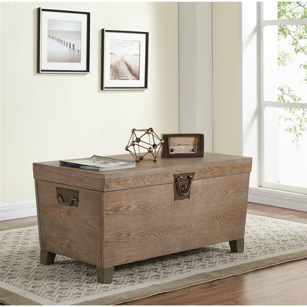 Southern Enterprises 8-cu Ft Oak/Antique Bronze Composite Wood Storage Trunk 5 Southern Enterprises 8-cu Ft Oak/Antique Bronze Composite Wood Storage Trunk - Image 5