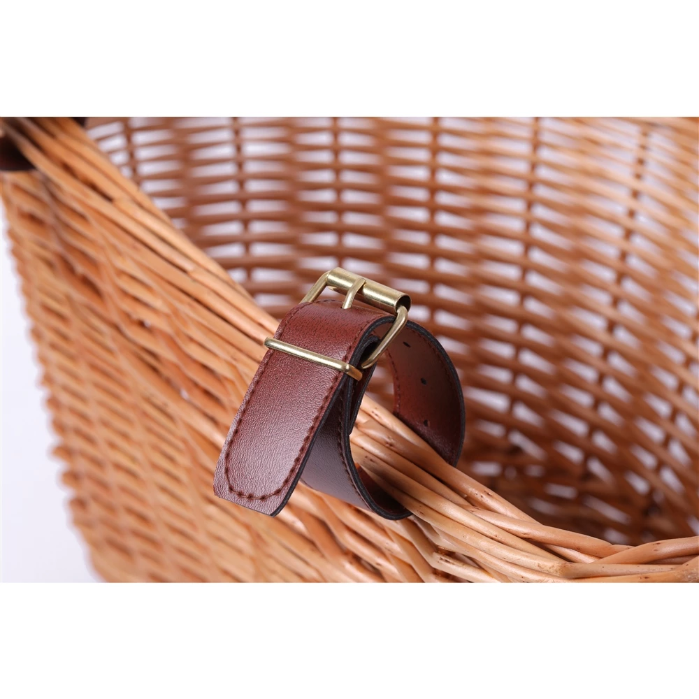 Vintiquewise 15.75-in X 9.75-in X 11.75-in Brown Wicker Basket 5 Vintiquewise 15.75-in X 9.75-in X 11.75-in Brown Wicker Basket - Image 5