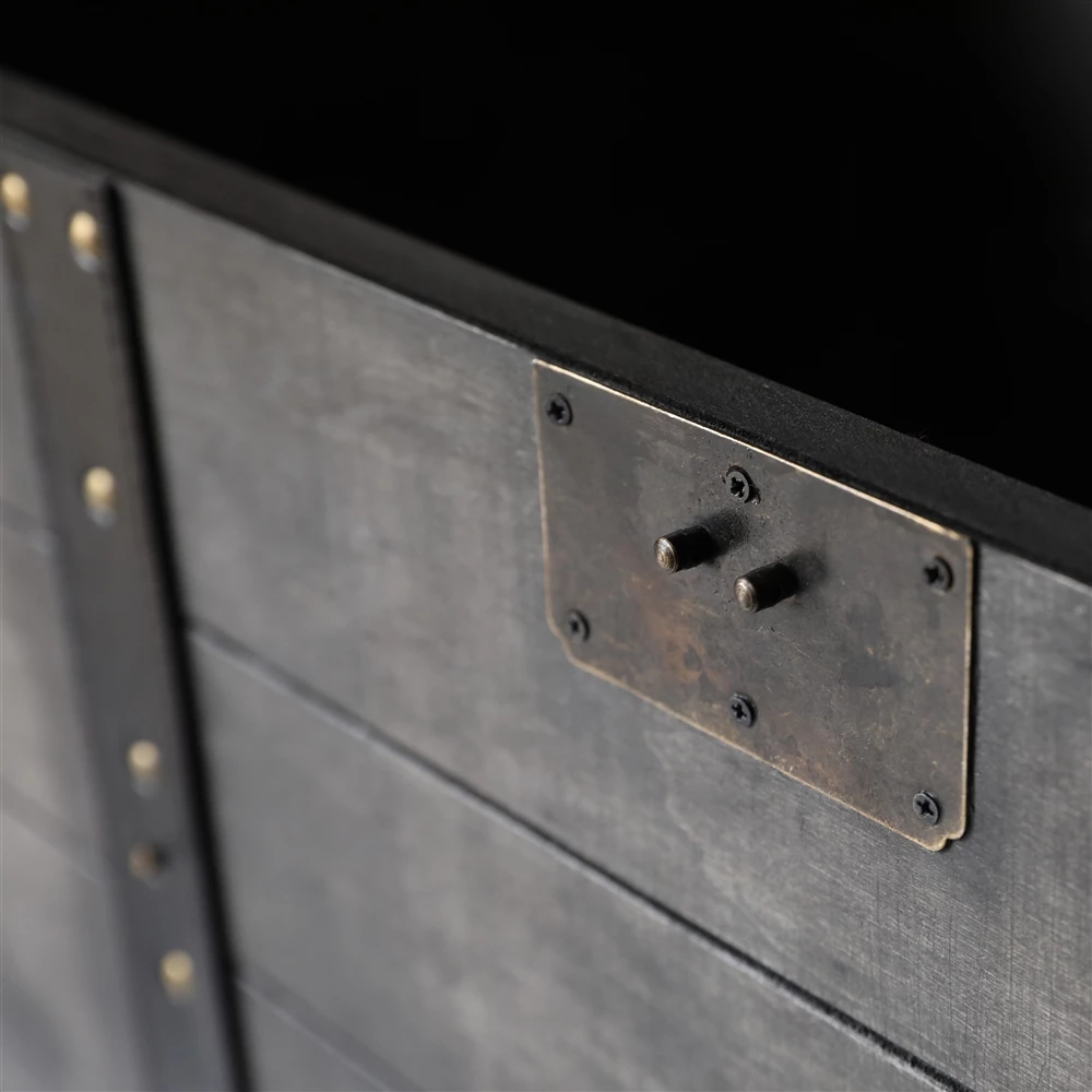 Vintiquewise 29.5-in X 18-in Black Wood Storage Trunk 4 Vintiquewise 29.5-in X 18-in Black Wood Storage Trunk - Image 4