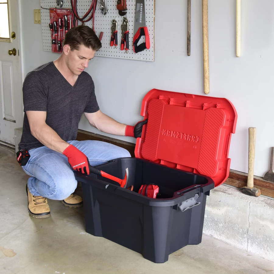 CRAFTSMAN 20 Gallon Latching Tote - 28.17-in X 19.92-in X 14.34-in 4 CRAFTSMAN 20 Gallon Latching Tote - 28.17-in X 19.92-in X 14.34-in - Image 4