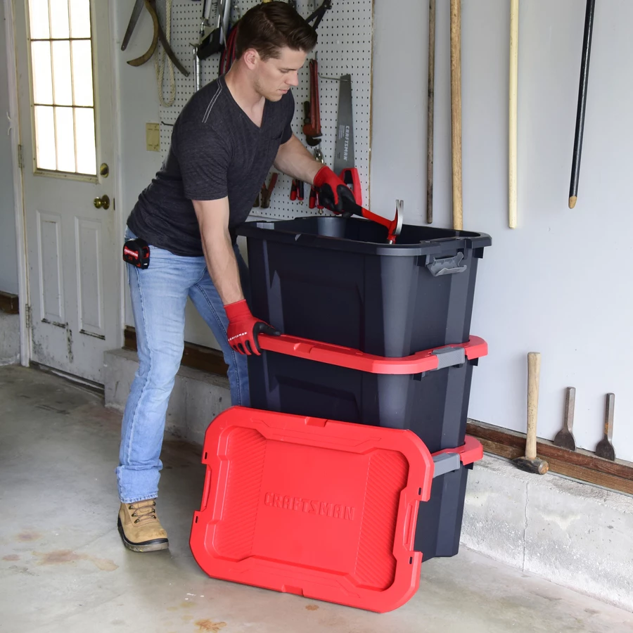 CRAFTSMAN 20 Gallon Latching Tote - 28.17-in X 19.92-in X 14.34-in 2 CRAFTSMAN 20 Gallon Latching Tote - 28.17-in X 19.92-in X 14.34-in - Image 2